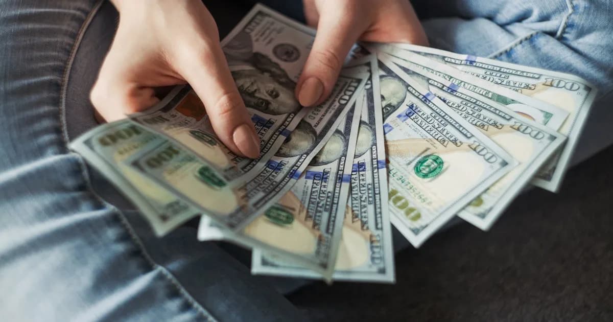 Simulation of tax savings with the Beckham law